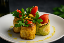 Рулетики из кабачков (помидоры, майонез)