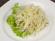 Салат из капусты с сельдереем